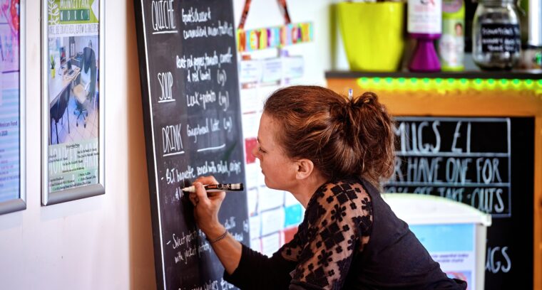 Pathways to Good Work: Toolkit for community organisations